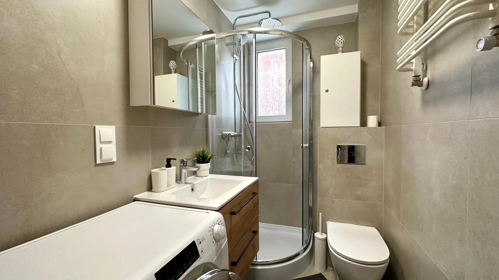 Homestay Mmrent Frog Room Gdansk Poland